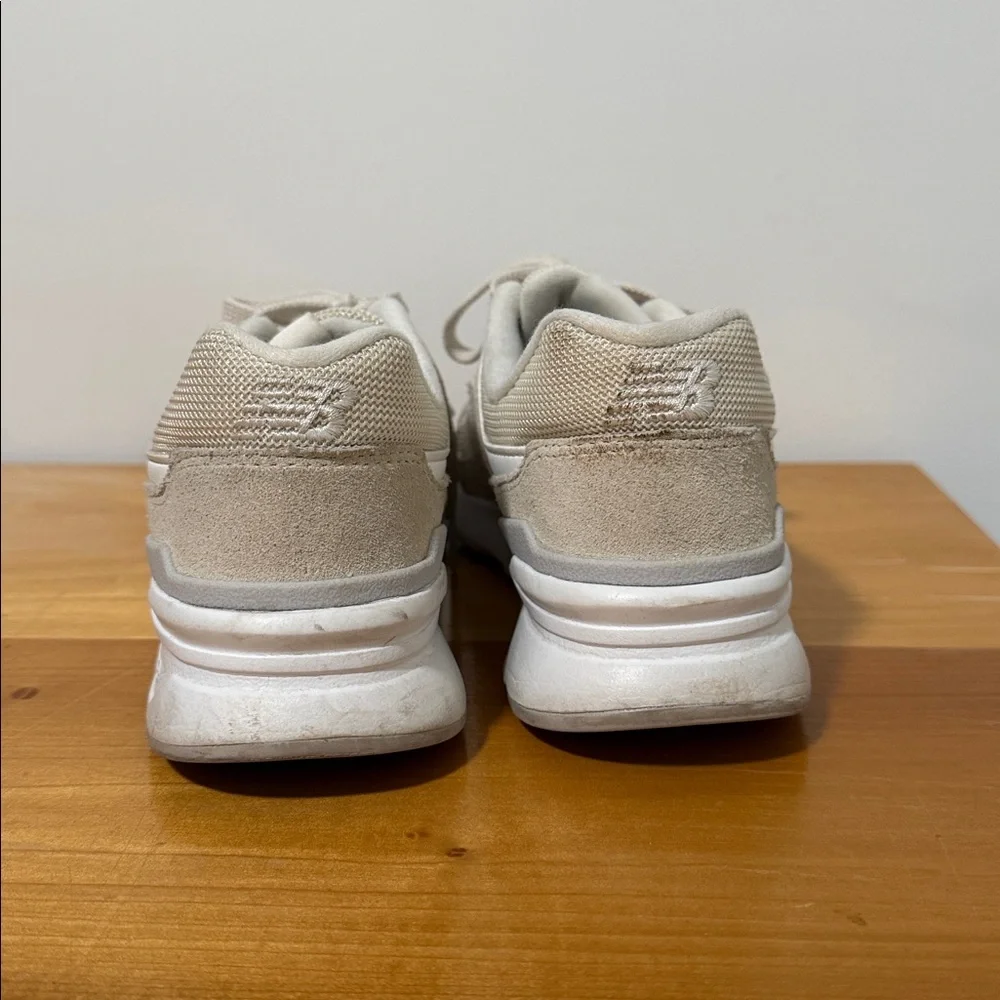 Women’s New Balance 997H Sneakers